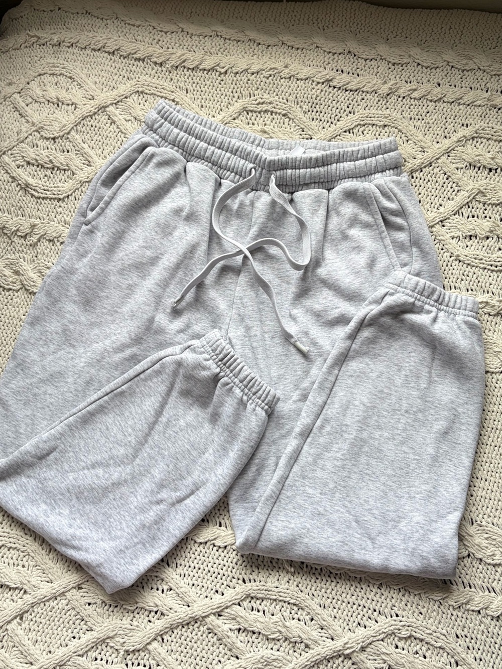 Fabletics Kids Light Gray Fleece Joggers- Medium